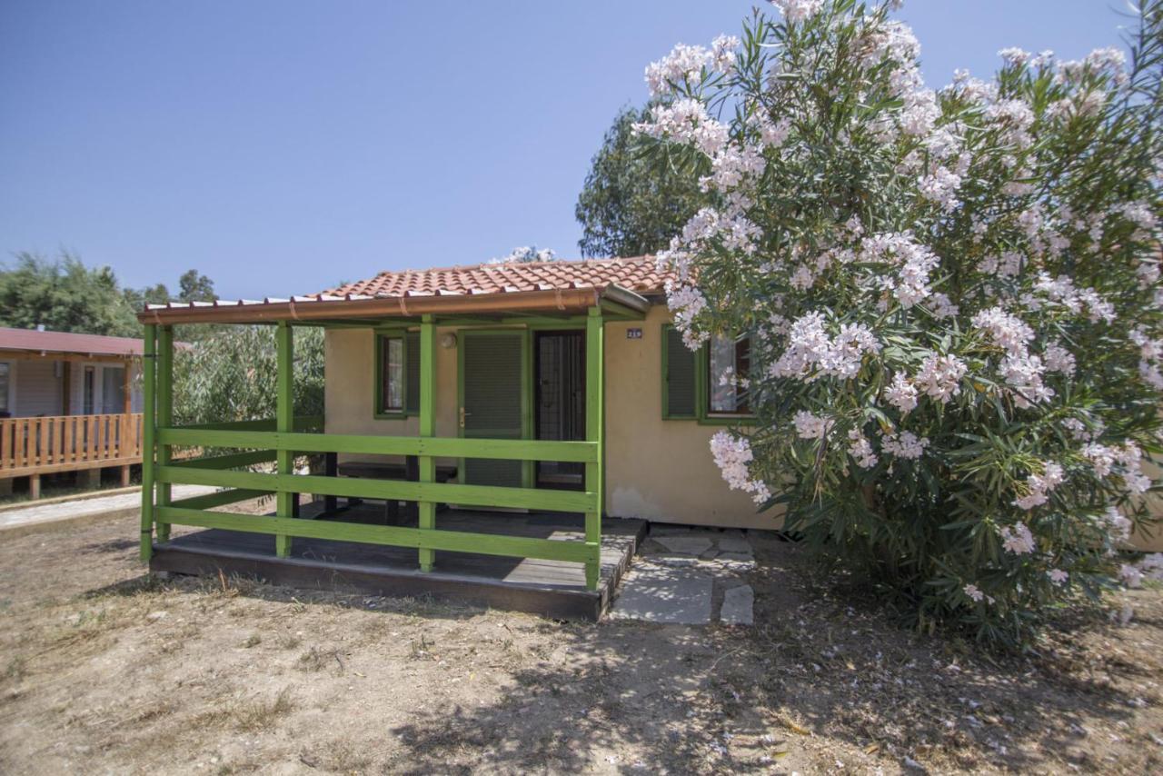 Campeggio Villaggio Sos Flores Tortolì Exteriör bild